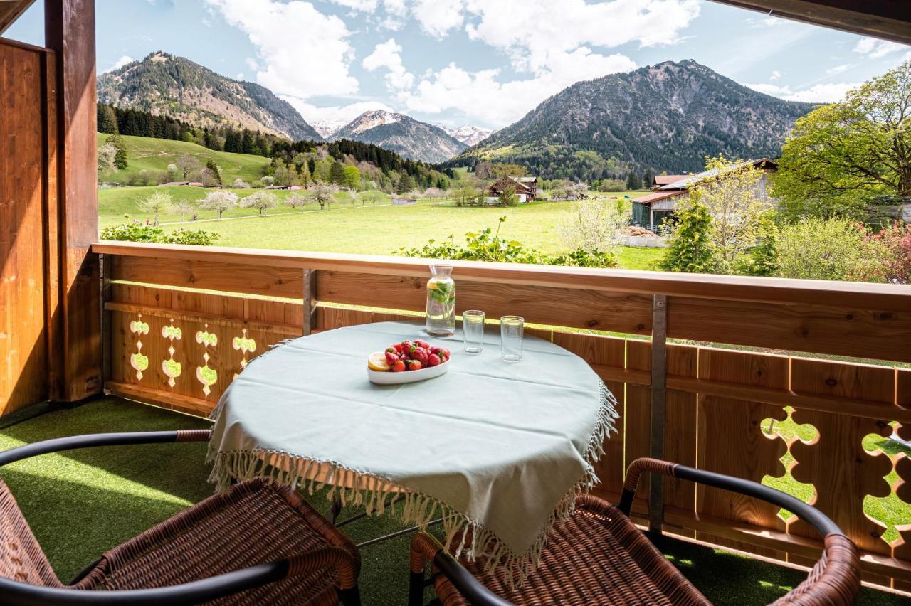 Landhaus Berktold Oberstdorf Eksteriør billede