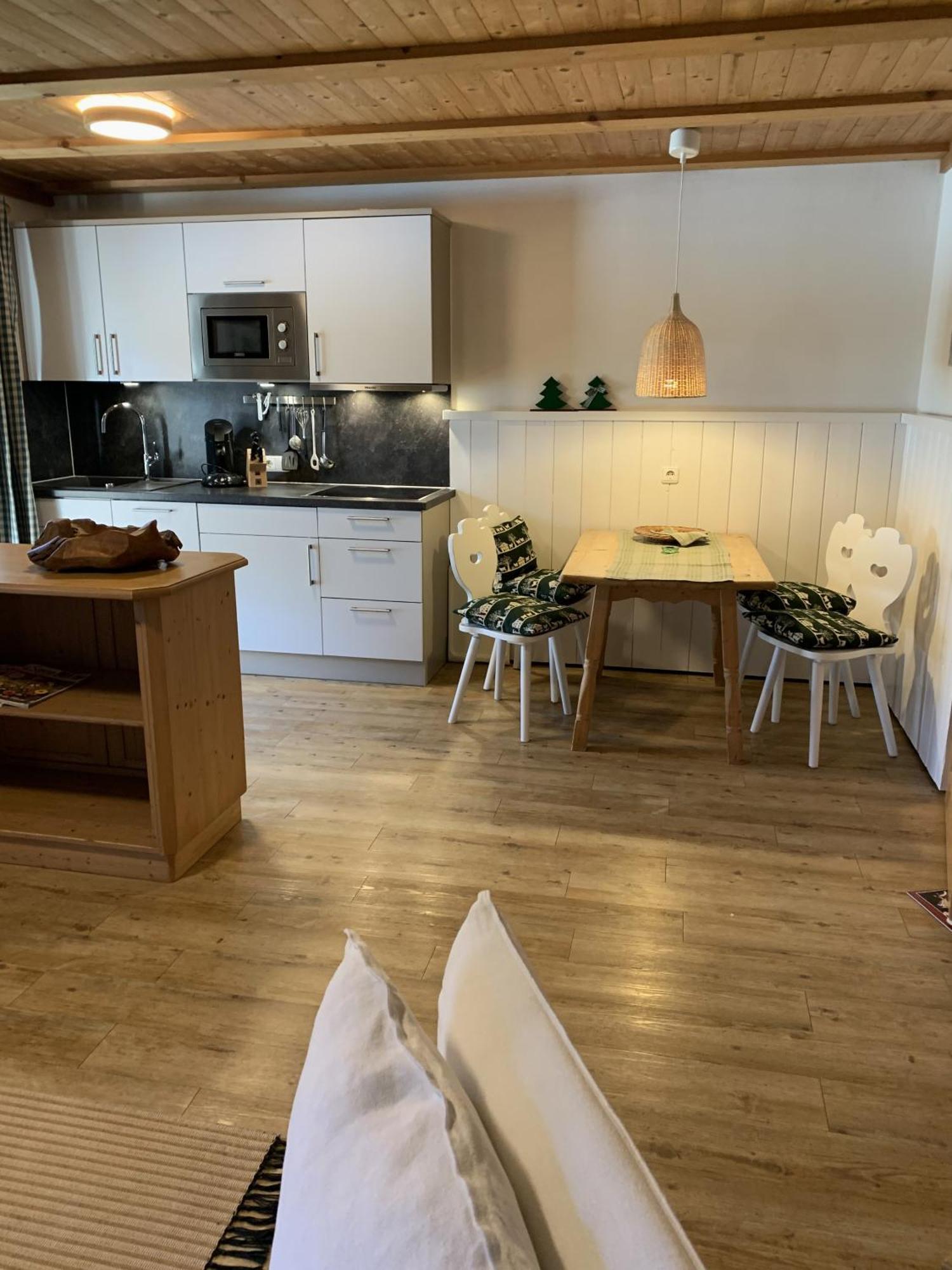 Landhaus Berktold Oberstdorf Eksteriør billede